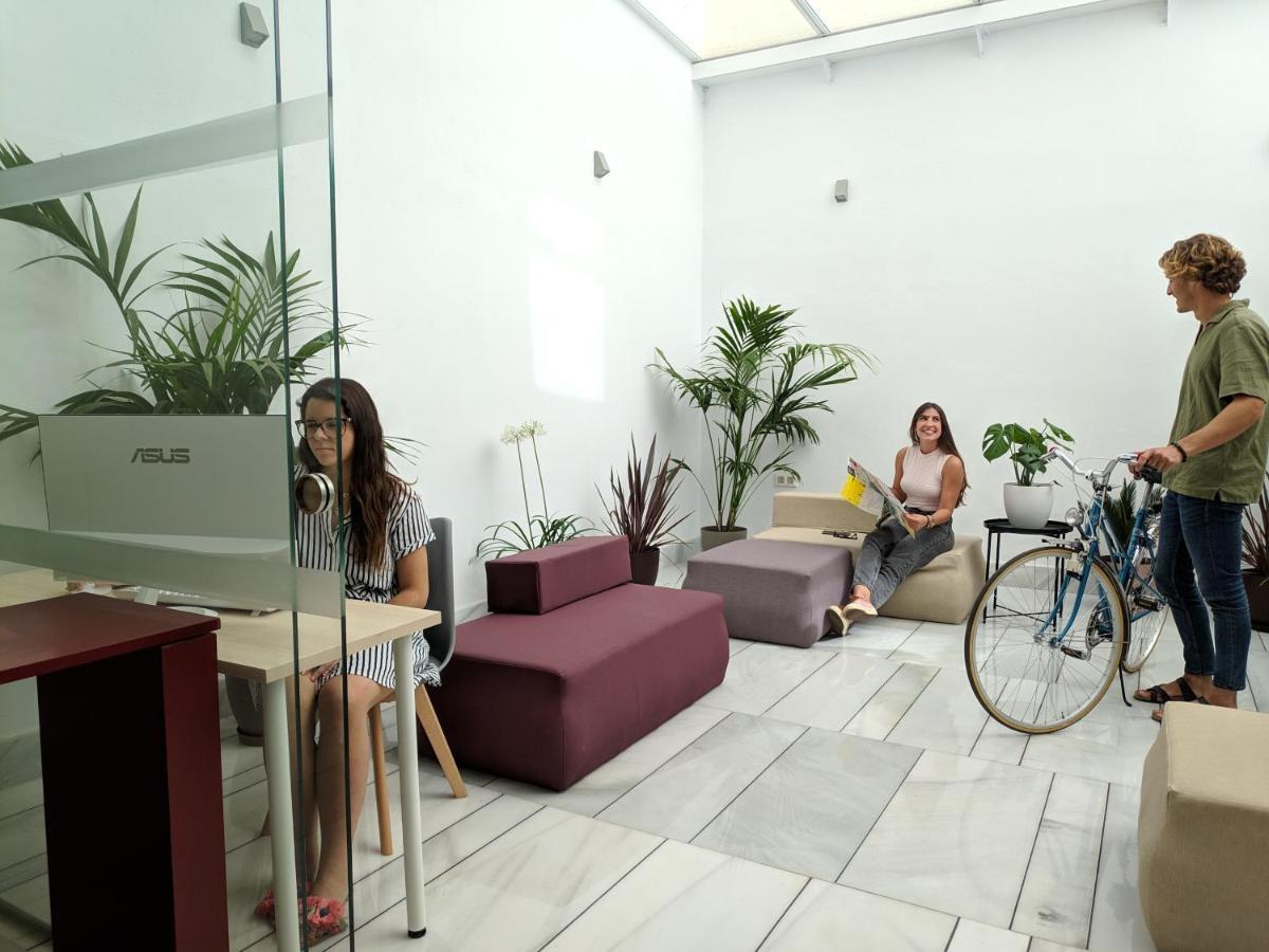 Broz Hostel Granada Exteriör bild